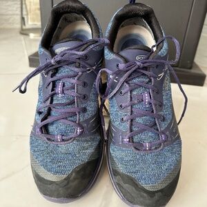 Keen Women's 8.5 Terradora waterproof hiking shoe